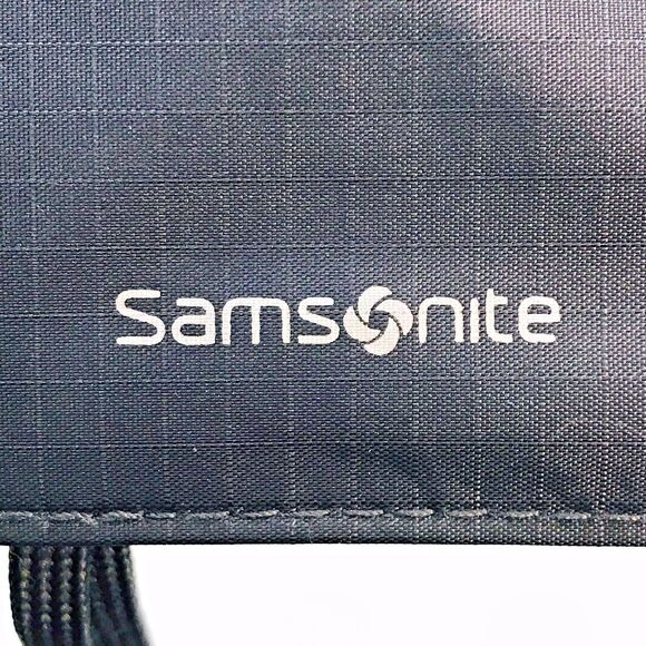 Samsonite Passport Holder Money Credit Card ID Wallet Gray Ripstop with Lanyard - Picture 2 of 9